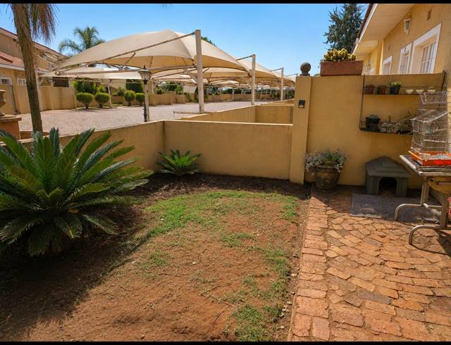 2 BEDROOM TOWNHOUSE FOR SALE IN KOOKRUS
